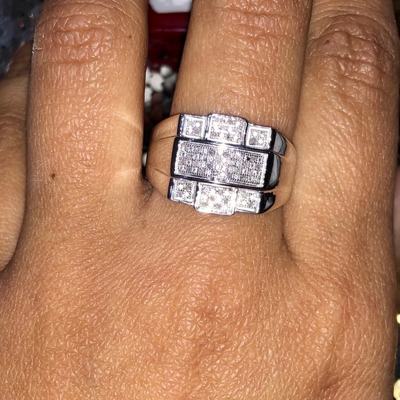 Real diamond men ring custom made w/ SI diamonds classy NOT CZ or fake stones - Picture 3 of 8